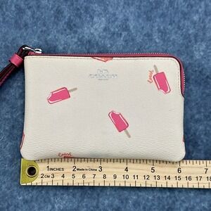 Coach Corner Zip Wristlet Chalk Pink Popsicle Print Leather Wallet C4555